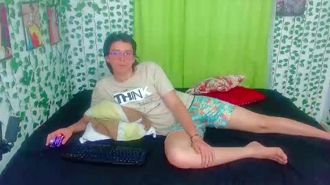Snapshot of andy_gray01 chatting on 8, 5, 2026 Andy Gray online show from 8, 5, 2026