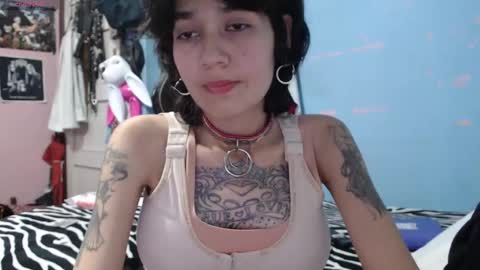 Snapshot of andy_rock_ chatting on 16, 12, 2024 andy online show from 16, 12, 2024