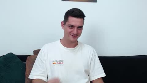 Snapshot of andyfame1 chatting on 14, 11, 2025 Andy Fame online show from 14, 11, 2025