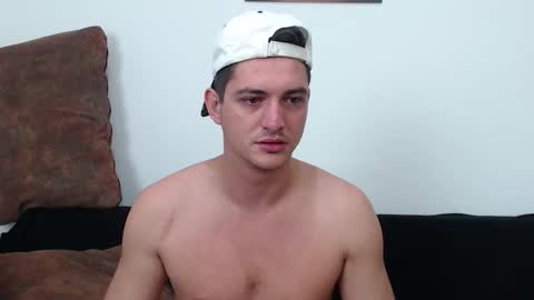 Snapshot of andyfame1 chatting on 18, 11, 2025 Andy Fame online show from 18, 11, 2025