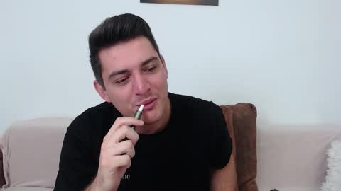 Snapshot of andyfame1 chatting on 23, 11, 2025 Andy Fame online show from 23, 11, 2025