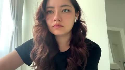 Snapshot of anebsen chatting on 1, 8, 2026 Yuna online show from 1, 8, 2026