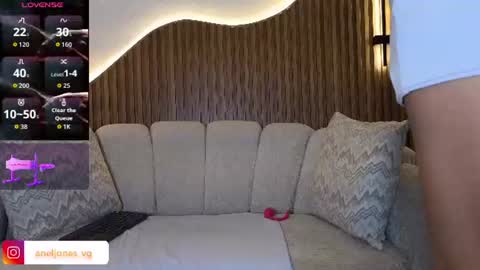 Snapshot of aneljones chatting on 18, 6, 2026 Anell online show from 18, 6, 2026