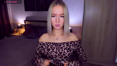 Anfisa online show from 12, 10, 2025