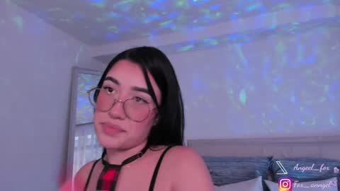Snapshot of angeel_fox chatting on 5, 12, 2024 Angel online show from 5, 12, 2024