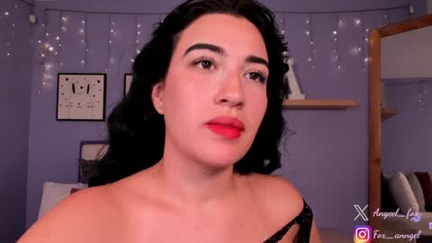 Snapshot of angeel_fox chatting on 12, 1, 2025 Angel online show from 12, 1, 2025