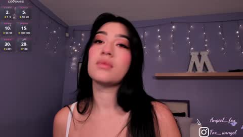 Snapshot of angeel_fox chatting on 2, 2, 2025 Angel online show from 2, 2, 2025