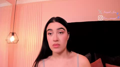 Snapshot of angeel_fox chatting on 12, 9, 2025 Angel online show from 12, 9, 2025