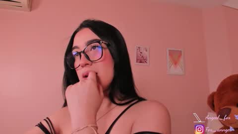 Snapshot of angeel_fox chatting on 19, 11, 2025 Angel online show from 19, 11, 2025