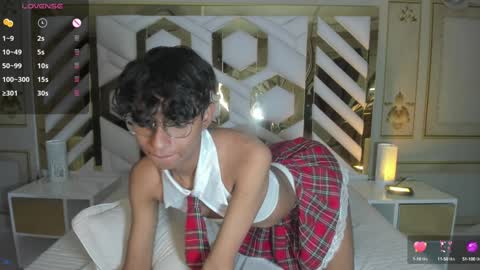 Snapshot of angel__sweet18 chatting on 14, 1, 2025 online show from 14, 1, 2025