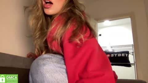 Snapshot of angel_from_sky chatting on 19, 1, 2025 Greetings Jess online show from 19, 1, 2025