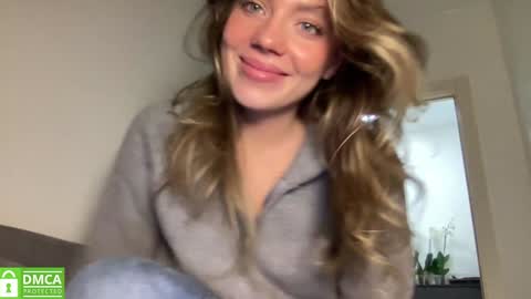 Snapshot of angel_from_sky chatting on 4, 3, 2025 Greetings Jess online show from 4, 3, 2025