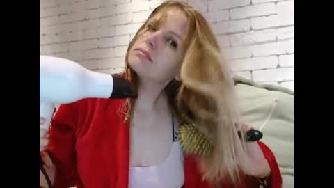 Snapshot of angel_girllovemy chatting on 12, 11, 2025 ANGEL online show from 12, 11, 2025