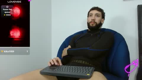 Snapshot of angel_kyrozz chatting on 27, 11, 2025 angel_kyrozz online show from 27, 11, 2025