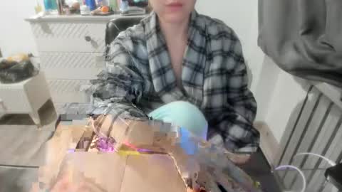 angel_lee__ online show from 8, 1, 2025