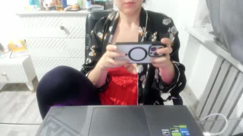 angel_lee__ online show from 10, 1, 2025