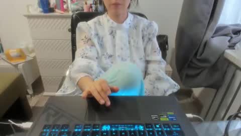 angel_lee__ online show from 23, 1, 2025