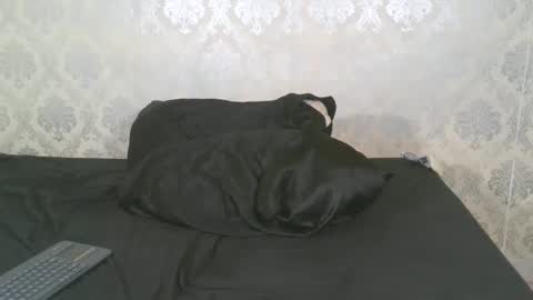 Snapshot of angel_lein chatting on 4, 2, 2025 Angel Lein online show from 4, 2, 2025