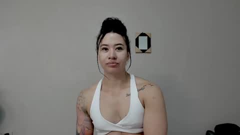 Snapshot of angel_martins chatting on 17, 10, 2025 Angel online show from 17, 10, 2025