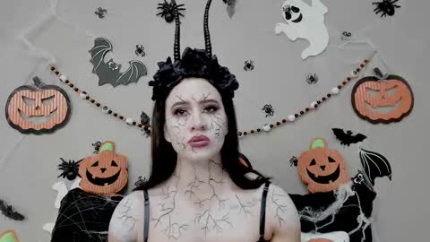 Snapshot of angel_martins chatting on 31, 10, 2025 Angel online show from 31, 10, 2025