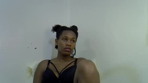 angel_mia5 online show from 28, 11, 2025