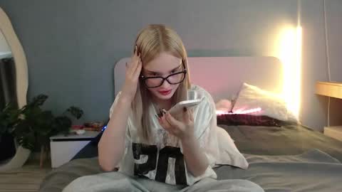 Angela online show from 27, 5, 2026
