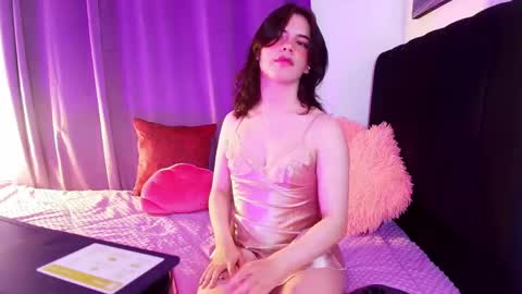 Snapshot of angel_shinyy chatting on 28, 4, 2026 Angel online show from 28, 4, 2026