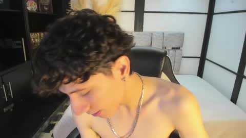 Snapshot of angel_st1 chatting on 11, 5, 2026 Angel online show from 11, 5, 2026