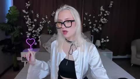 Snapshot of angel_tessa chatting on 20, 6, 2026 Angelica online show from 20, 6, 2026