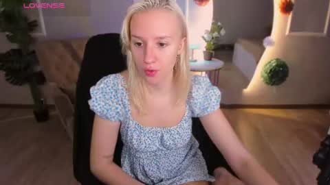 Snapshot of angel_tessa chatting on 2, 7, 2026 Angelica online show from 2, 7, 2026