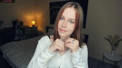 Snapshot of angel_to_burn chatting on 26, 9, 2025 SofiaSofi online show from 26, 9, 2025