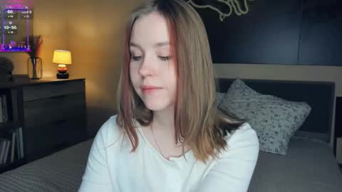 Snapshot of angel_to_burn chatting on 13, 10, 2025 SofiaSofi online show from 13, 10, 2025