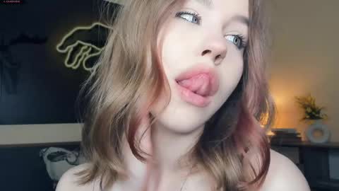 SofiaSofi online show from 4, 6, 2026