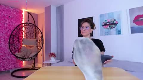 A N G E LA.  online show from 12, 9, 2025