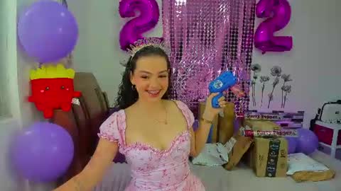 Snapshot of angela_hank2_ chatting on 17, 6, 2026 ANGELA online show from 17, 6, 2026