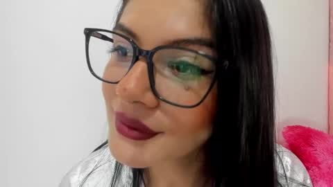 Snapshot of angela_lia_ chatting on 11, 3, 2025 Angela online show from 11, 3, 2025