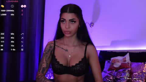 Snapshot of angela_myst chatting on 10, 11, 2025 Angela online show from 10, 11, 2025