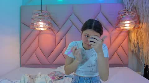 Snapshot of angelaa_cute chatting on 15, 1, 2025 ANGELA online show from 15, 1, 2025