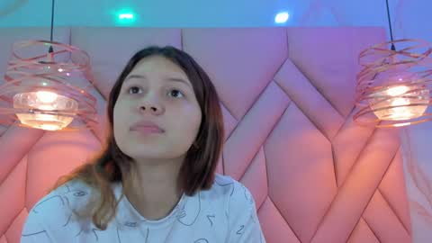 Snapshot of angelaa_cute chatting on 22, 1, 2025 ANGELA online show from 22, 1, 2025