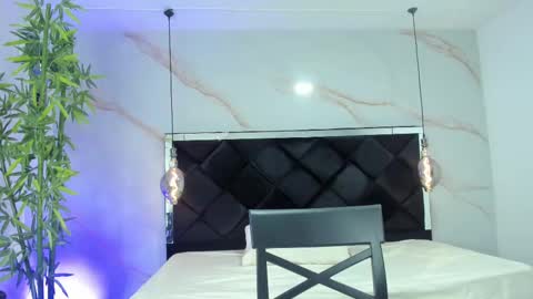 Snapshot of angelaa_cute chatting on 7, 10, 2025 ANGELA online show from 7, 10, 2025