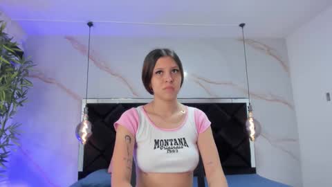 Snapshot of angelaa_cute chatting on 16, 10, 2025 ANGELA online show from 16, 10, 2025