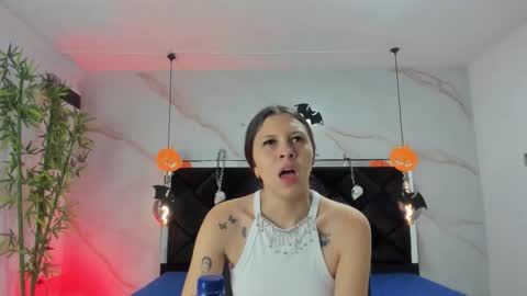 Snapshot of angelaa_cute chatting on 29, 10, 2025 ANGELA online show from 29, 10, 2025