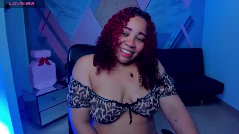Snapshot of angelacoffee chatting on 19, 10, 2025 Angela online show from 19, 10, 2025