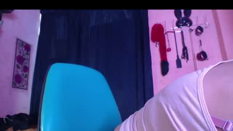 Snapshot of angelamaturevip chatting on 7, 7, 2026 Angela online show from 7, 7, 2026