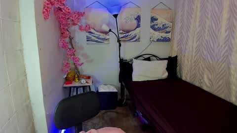 angelamorena online show from 13, 10, 2025