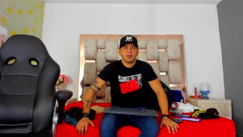 Angel And Cris online show from 17, 9, 2025
