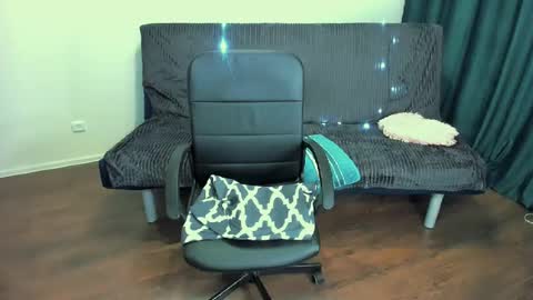 glow online show from 9, 2, 2025