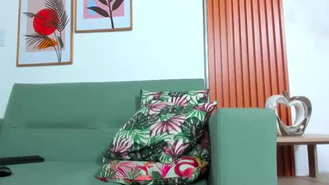 Snapshot of angelbennet_ chatting on 27, 12, 2024 Angel Bennet online show from 27, 12, 2024