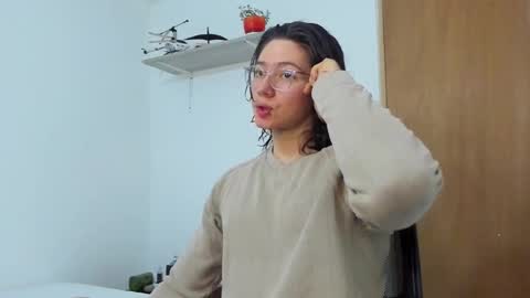 Snapshot of angelbennet_ chatting on 20, 2, 2025 Angel Bennet online show from 20, 2, 2025