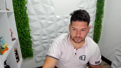 Snapshot of angelcute3 chatting on 6, 3, 2025 angel online show from 6, 3, 2025